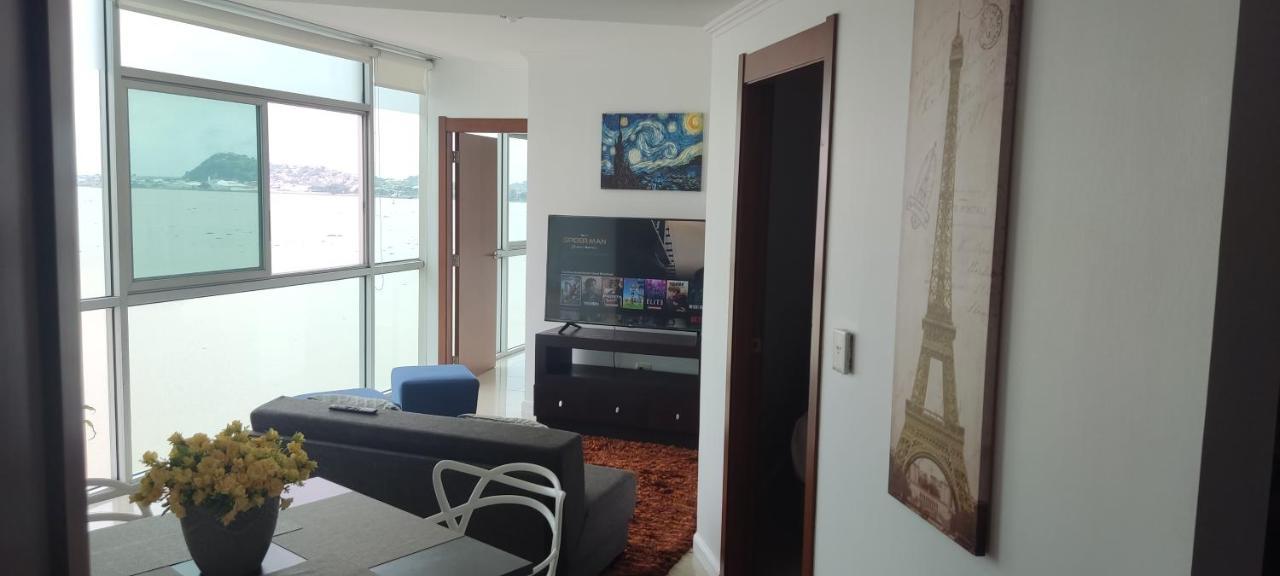 Puerto Santa Ana Suites กวายากิล ภายนอก รูปภาพ