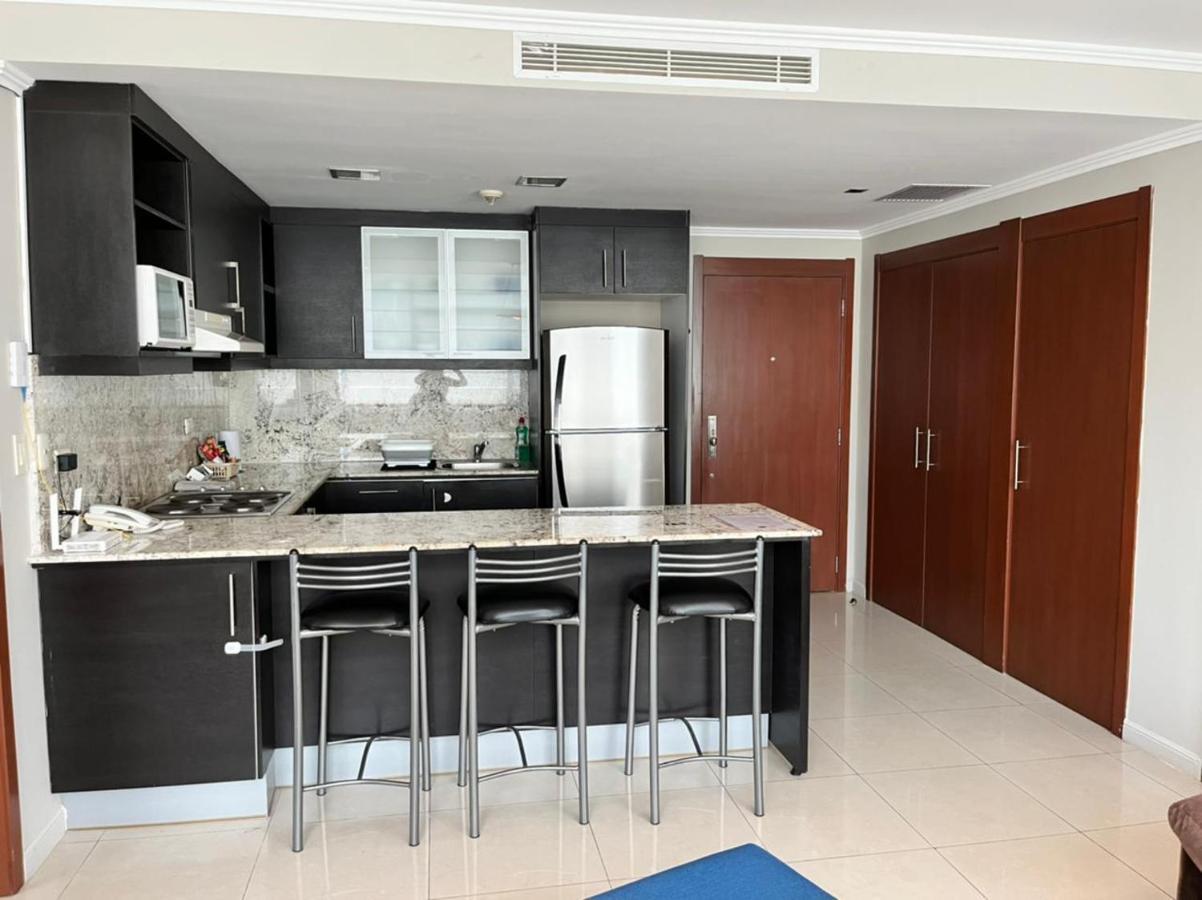 Puerto Santa Ana Suites กวายากิล ภายนอก รูปภาพ