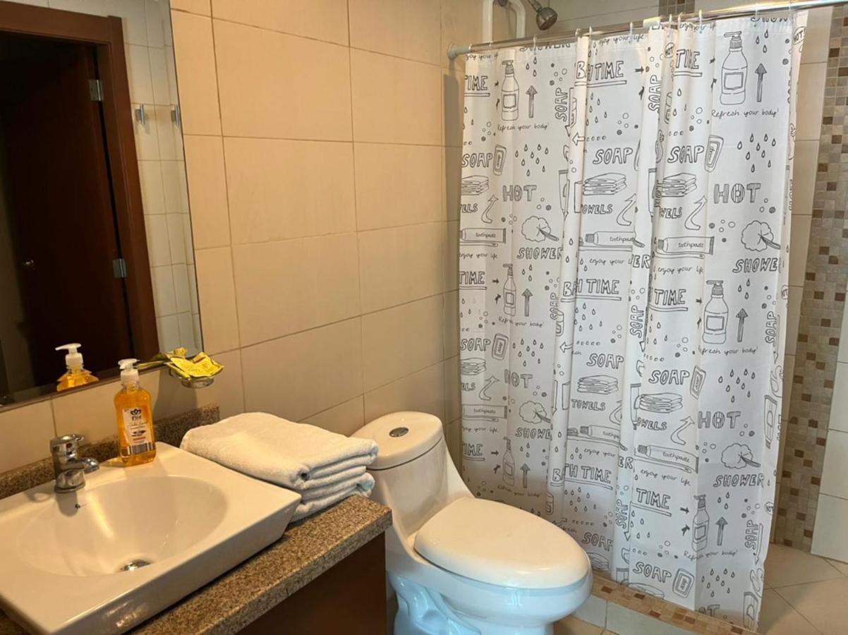 Puerto Santa Ana Suites กวายากิล ภายนอก รูปภาพ