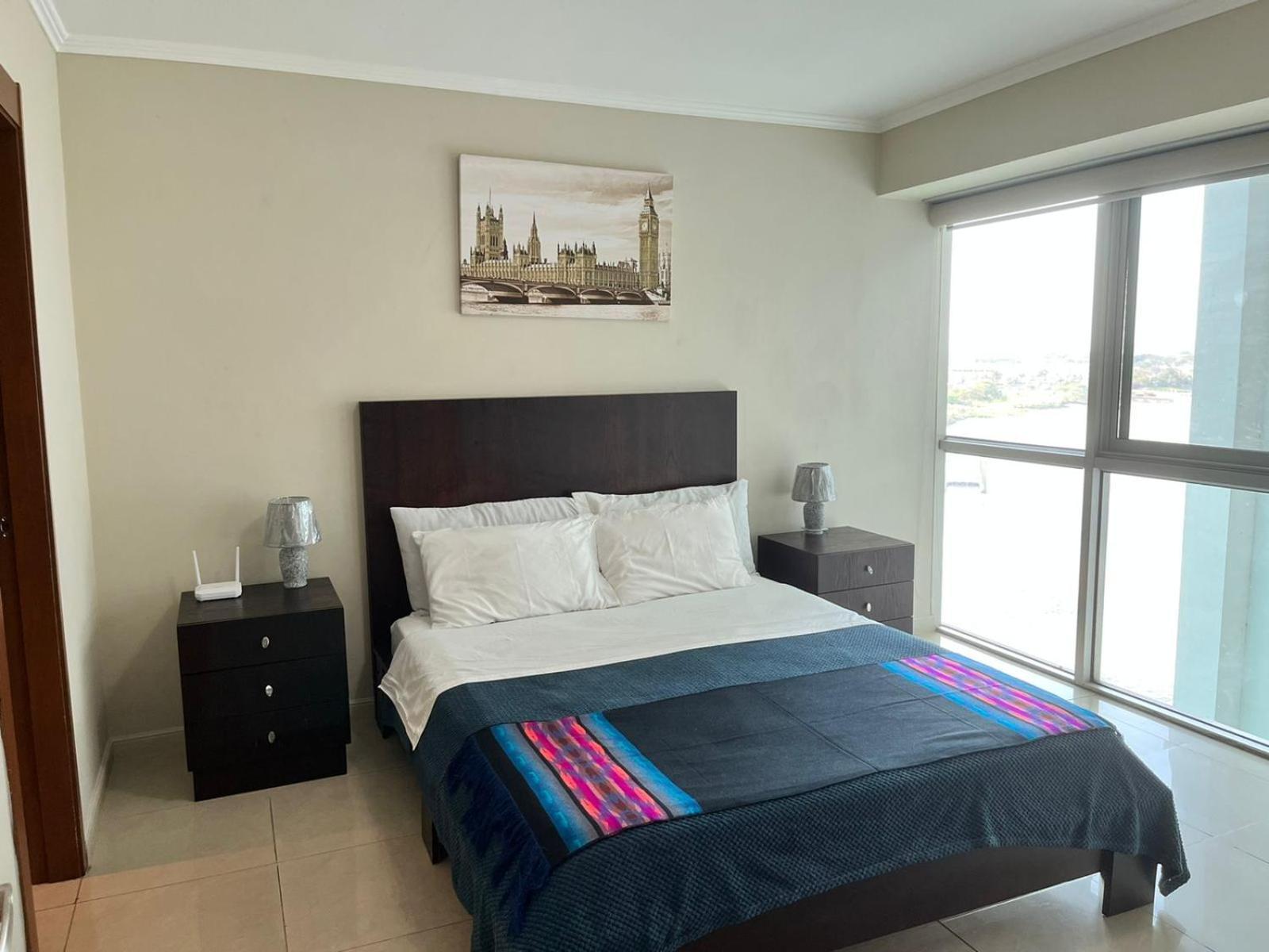 Puerto Santa Ana Suites กวายากิล ภายนอก รูปภาพ