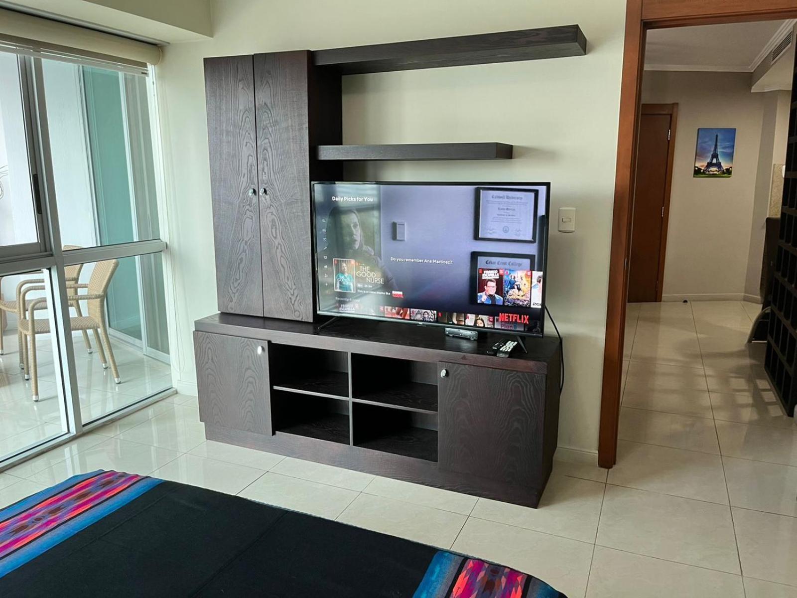 Puerto Santa Ana Suites กวายากิล ภายนอก รูปภาพ