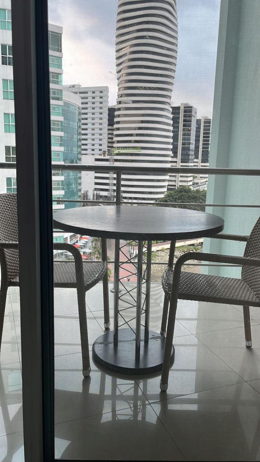 Puerto Santa Ana Suites กวายากิล ภายนอก รูปภาพ