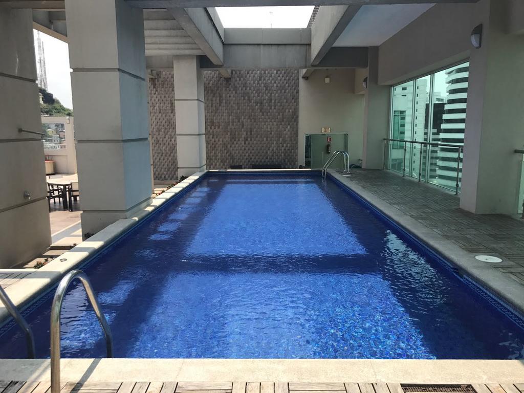 Puerto Santa Ana Suites กวายากิล ภายนอก รูปภาพ